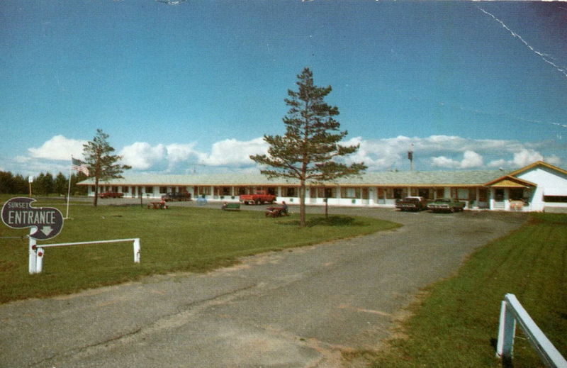 Sunset Motel - Old Postcard